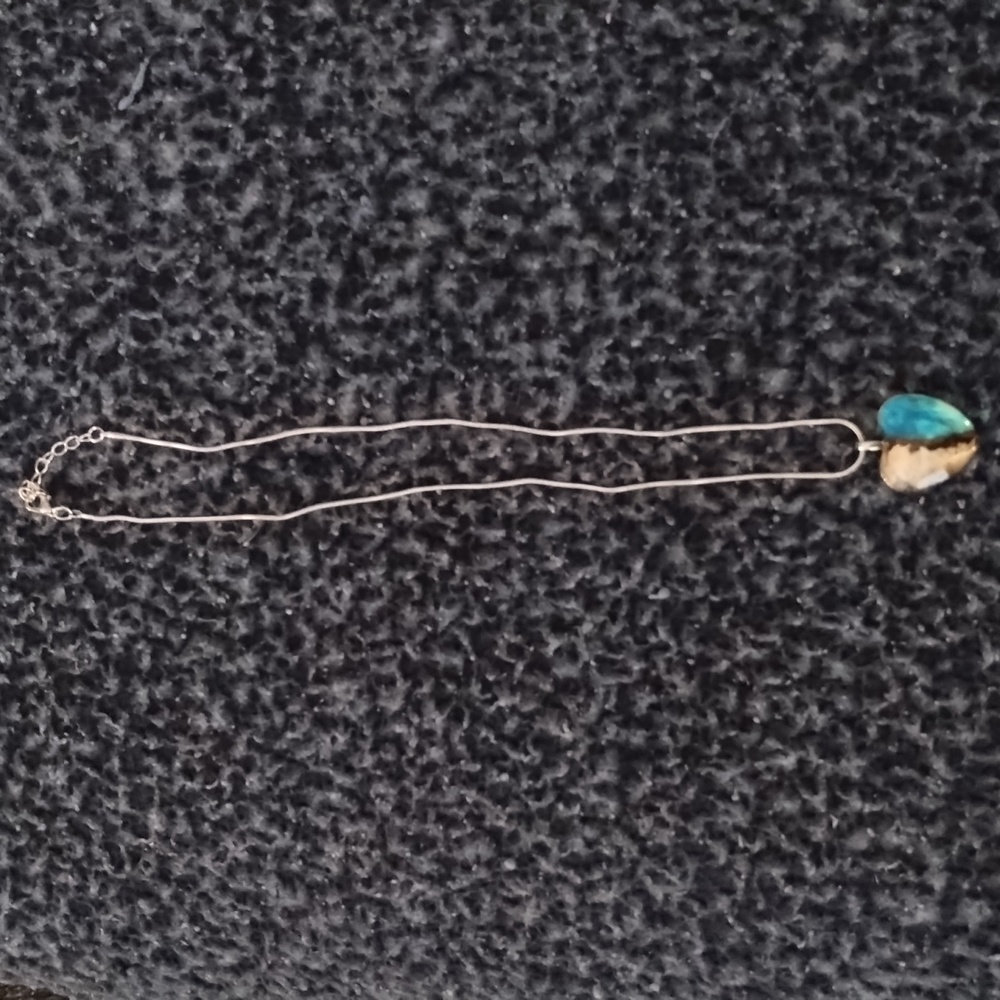 Natural Scenery pendant Heart turquoise and Sand Color Pendant Necklace - Picture 6 of 9